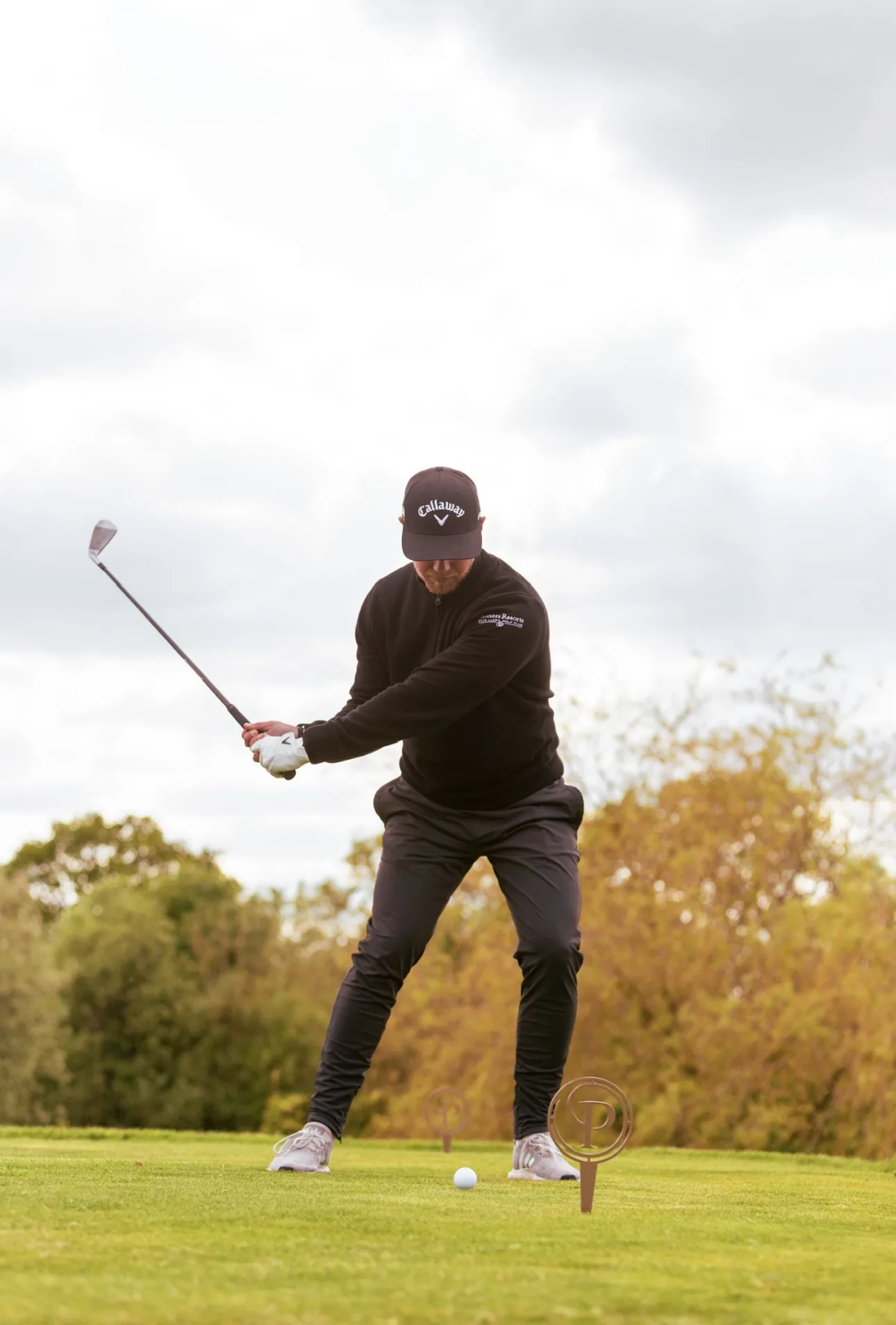 Craig Lockwood hitting a golf shot